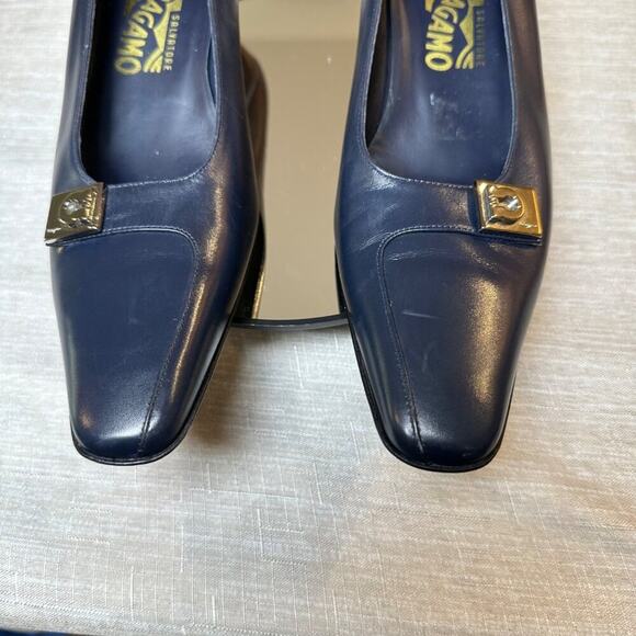 Salvatore Ferragamo Navy Blue Leather Heels Women’s Size 9.5 4A Narrow Italian - Picture 4 of 10